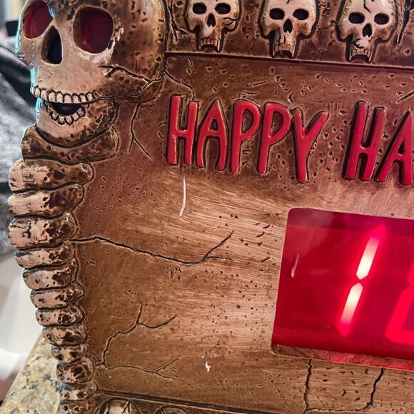 Target Electronic HALLOWEEN 2009 Count Down To Halloween Skull Sign RARE HTF - Picture 2 of 15